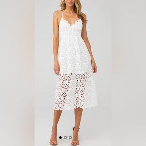 ASTR LACE A LINE MIDI DRESS